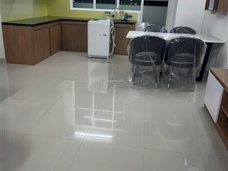 Cho thuê căn hộ 2pn  góc nhà đầy đủ nội thất  cc bellezaq7 dt 70m2 giá 9 triệu