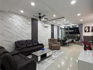 Cho thuê căn hộ 3pn  nhà decor+ fullnt ban công rộng  cc bellezaq7 dt 124m2 giá 20 triệu