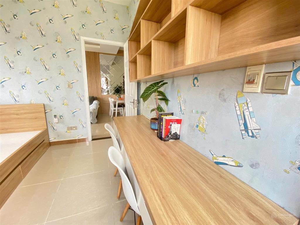 Cho thuê căn hộ 2pnfullnt mớigóc cc đức khải q7 dt 65m2 giá 10 triệu có tl