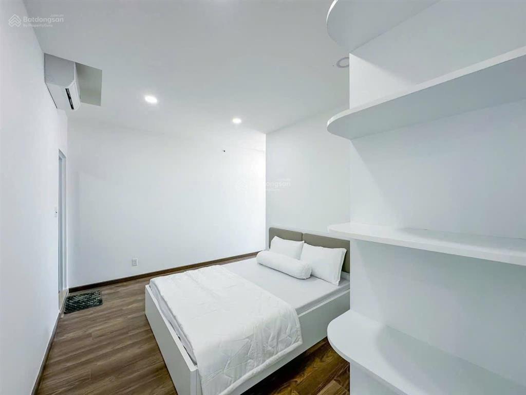 Bán căn hộ 2pn shrfull nt nhà mới  cc bellezaq7 dt 78m2 giá 4.2 tỷ tl