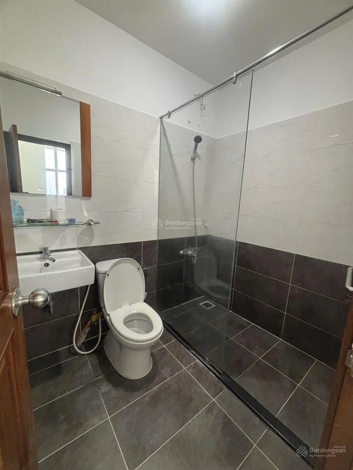 Bán căn hộ 3pn nhà nguyên bản  dt 102m2góc view trực diện sôngcc bellezaq7 giá chỉ 5 tỷ