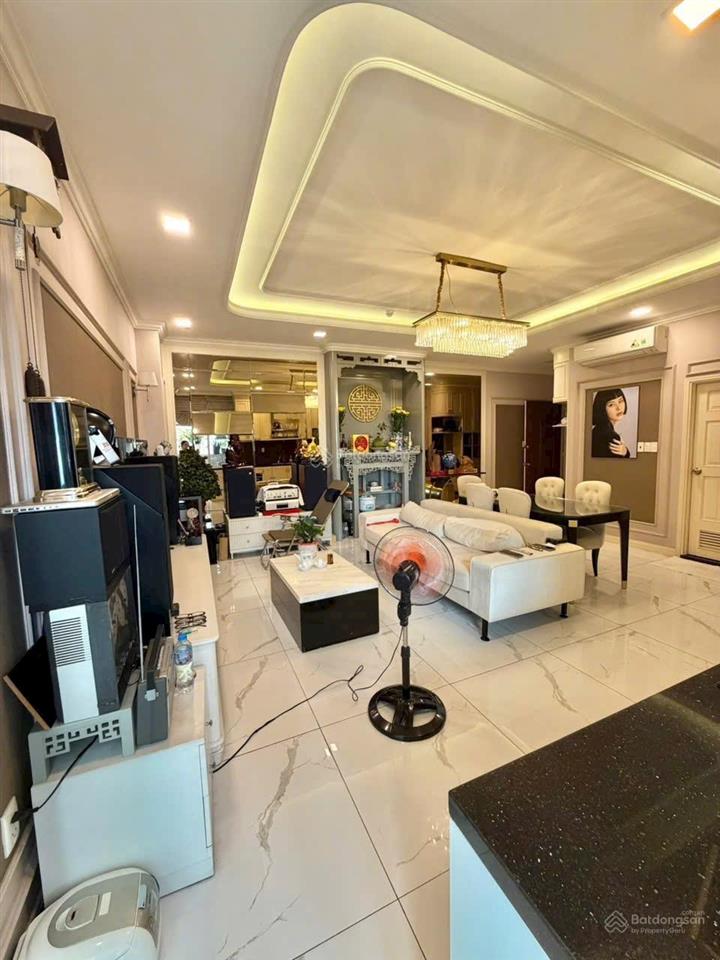 Bán nhanh căn hộ 2pn. góc nhà decor full nội thất. cc bellezaq7. dt 88m2. giá 4.35 tỷ