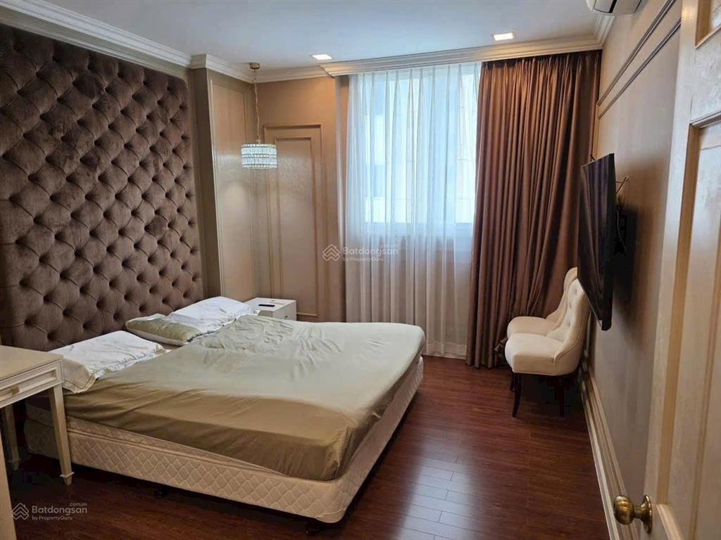 Bán nhanh căn hộ 2pn. góc nhà decor full nội thất. cc bellezaq7. dt 88m2. giá 4.35 tỷ