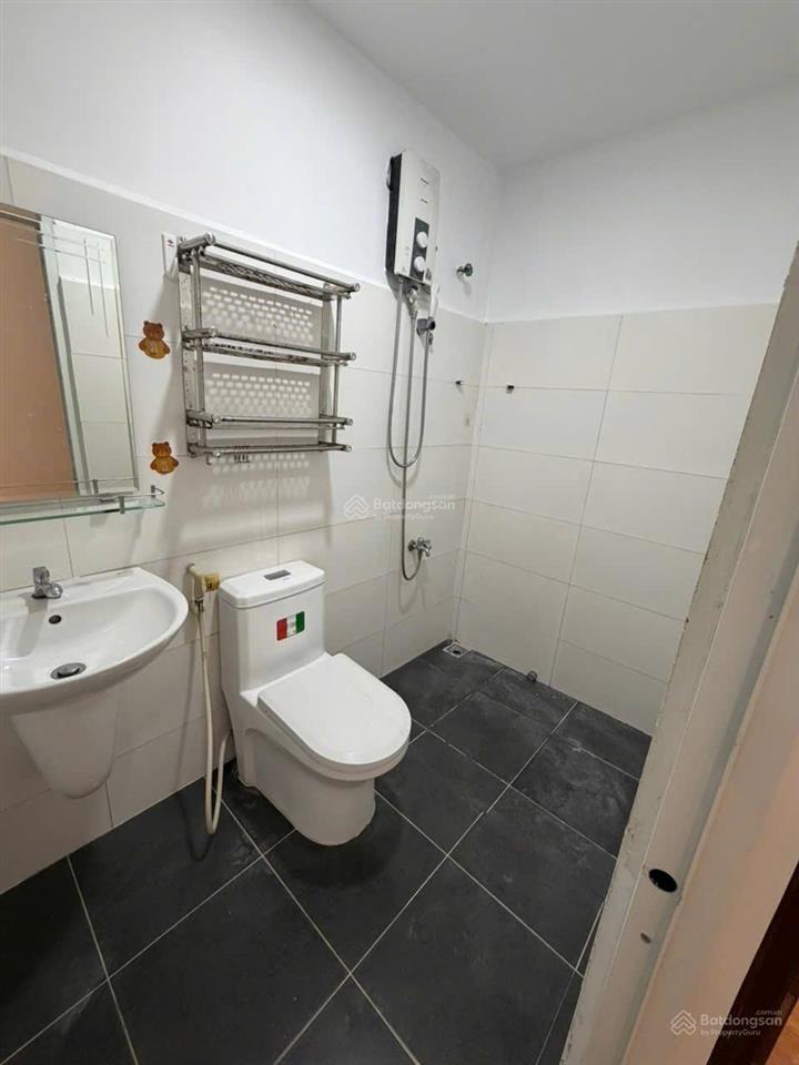 Cho thuê căn hộ 2pn  góc nhà có nt  view pmh  cc bellezaq7  dt 75m2  giá 9 triệu
