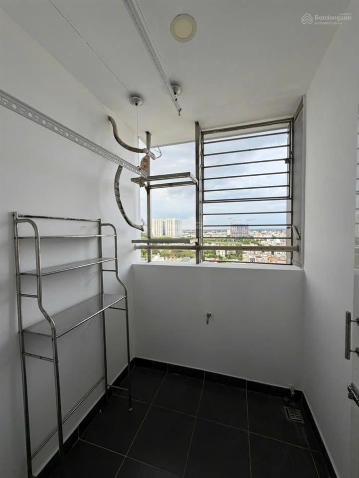 Cho thuê căn hộ 2pn  góc nhà có nt  view pmh  cc bellezaq7  dt 75m2  giá 9 triệu