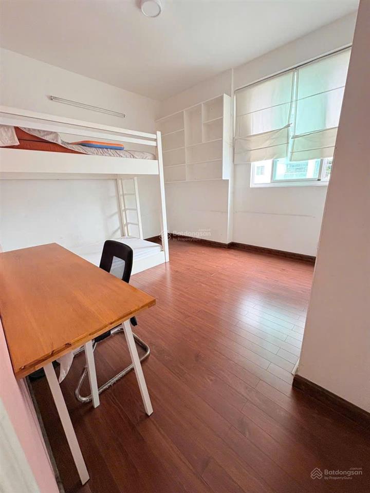 Cho thuê căn hộ 3pn, nhà decor có nội thất, chung cư bellezaq7, diện tích 124m2, giá 15 tr