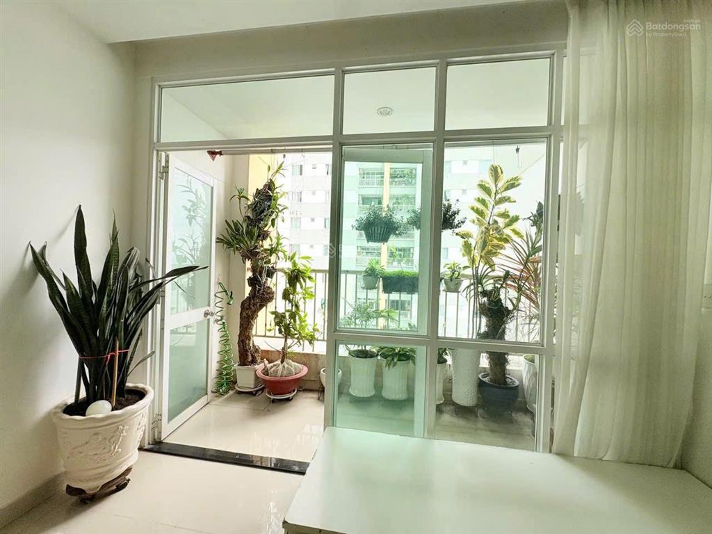 Cho thuê căn hộ 3pn, nhà decor có nội thất, chung cư bellezaq7, diện tích 124m2, giá 15 tr