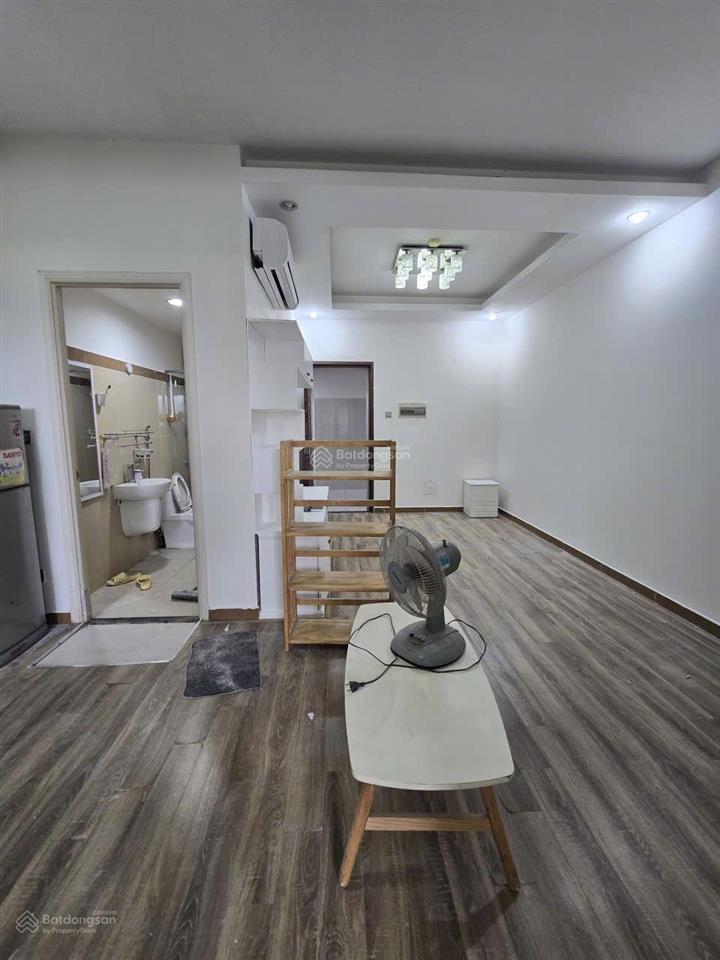 Cho thuê căn hộ 1pn  fullnt  nhà mới sơn  cc đức khải q7  dt 46m2  giá 7.5 triệu