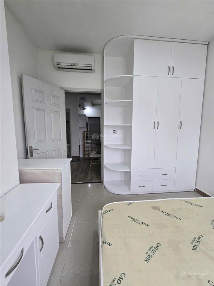Cho thuê căn hộ 1pn  fullnt  nhà mới sơn  cc đức khải q7  dt 46m2  giá 7.5 triệu