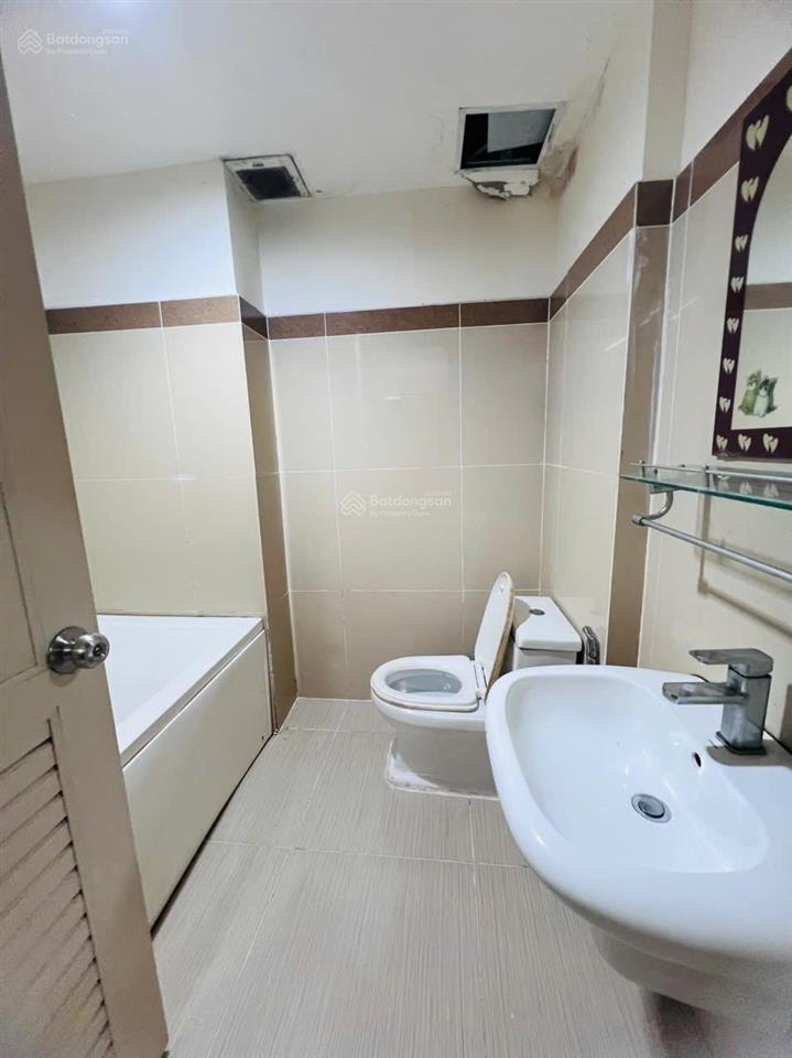 Cho thuê căn hộ 2pn  ở liền full nt  cc đức khải q7  dt 90m2  giá 9 tr