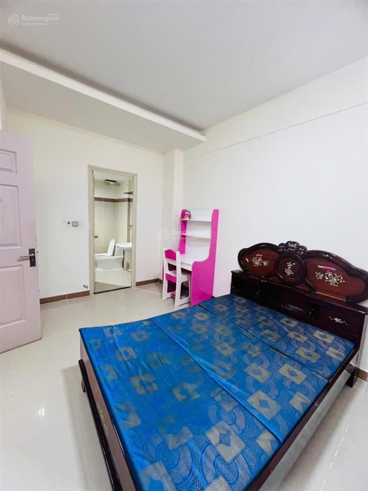 Cho thuê căn hộ 2pn  ở liền full nt  cc đức khải q7  dt 90m2  giá 9 tr