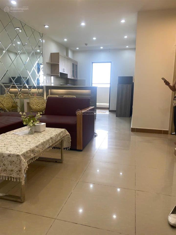 Cho thuê căn hộ 2pn  fullnt  cc đức khải q7  dt 67m2  giá 8.5 triệu