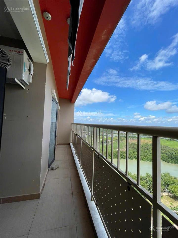 Cho thuê căn hộ 2pn  full nt  ban công rộng  cc đức khải q7  dt 78m2  giá 8,5 triệu