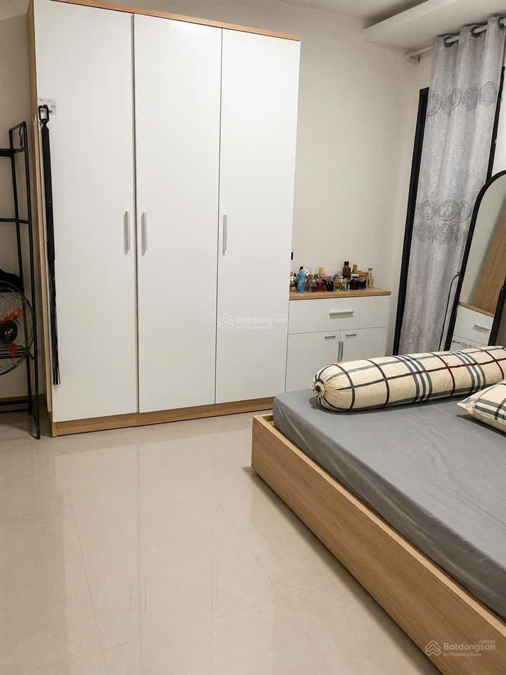 Cho thuê căn hộ 2pn  full nt  tầng cao thoáng  cc đức khải q7  dt 67m2  giá rẻ 8.5tr