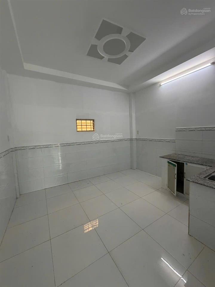Cho thuê nhà nguyên căn trống mới sơn  đường chuyên dùng 9 q7  dt 4x10m  2pn  giá 6.5 triệu