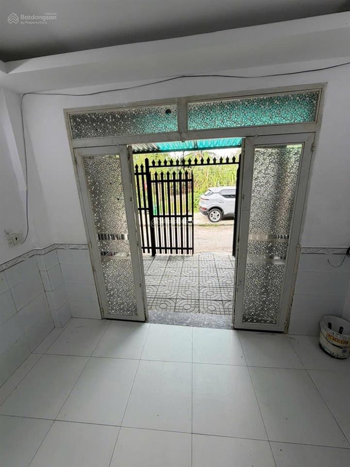 Cho thuê nhà nguyên căn trống mới sơn  đường chuyên dùng 9 q7  dt 4x10m  2pn  giá 6.5 triệu