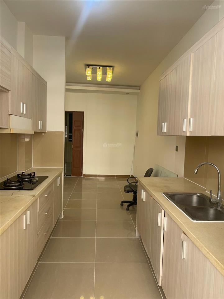 Cho thuê căn hộ 2pn  trống  cc đức khải q7  dt 85m2  giá rẻ 8 triệu