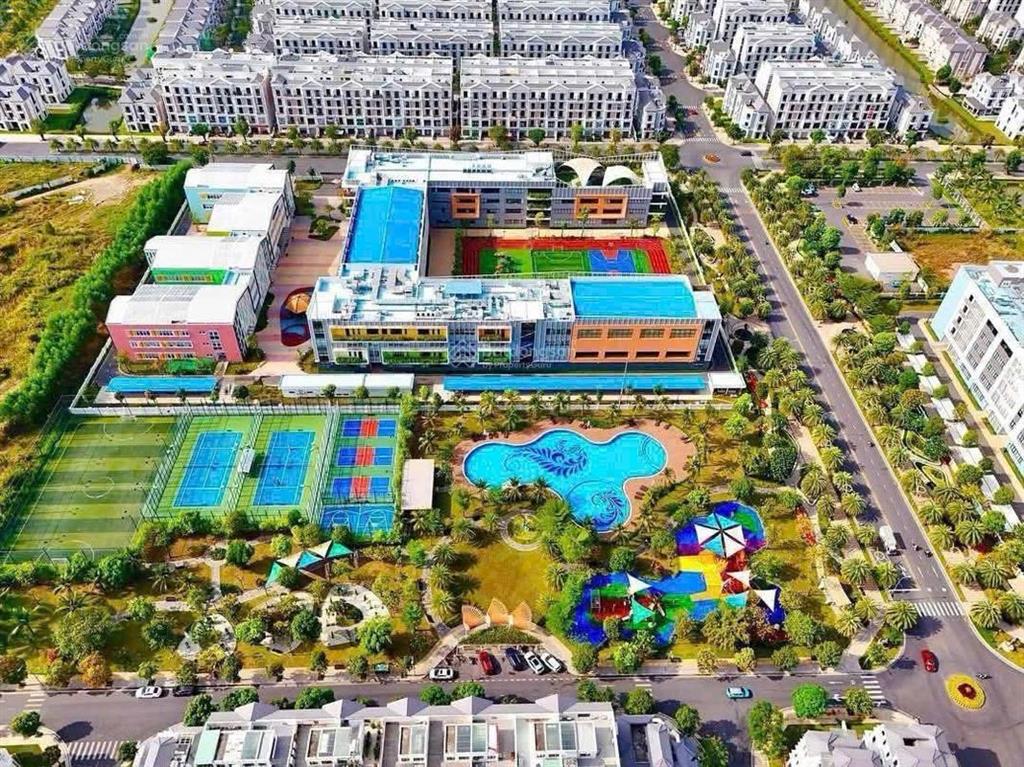 Bán nhà phố vinhomes grand park, 20 tỷ, 144 m2, sổ hồng sẵn