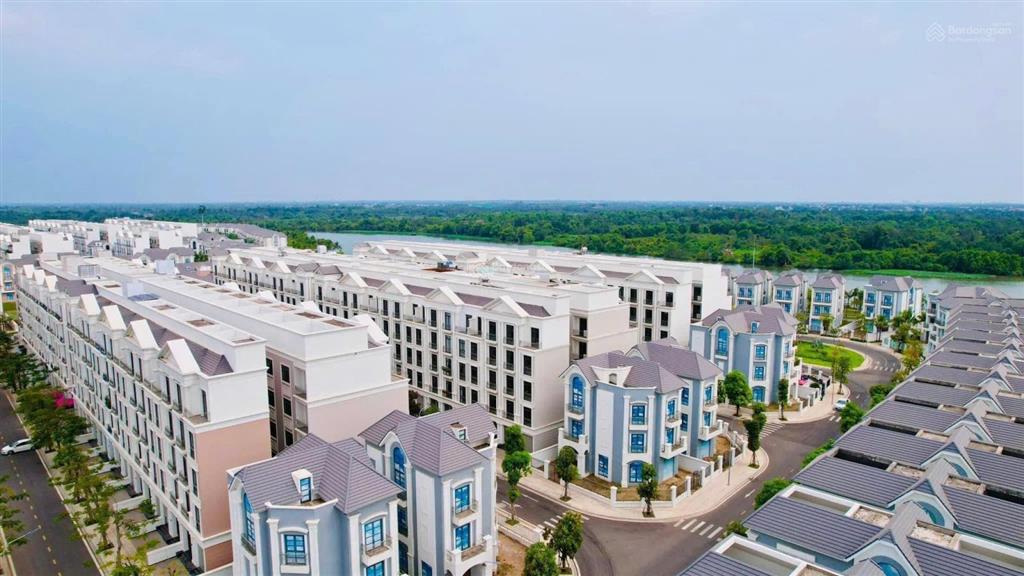 Bán bt tại vinhomes grand park, 36 tỷ, 251m2, chính chủ, hot!