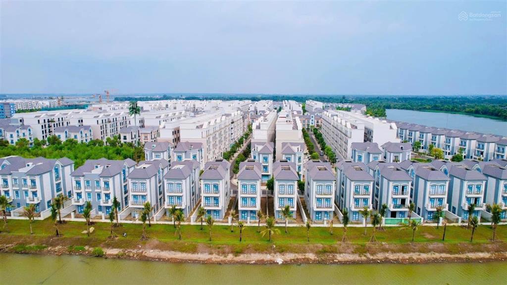 Bán bt tại vinhomes grand park, 36 tỷ, 251m2, chính chủ, hot!