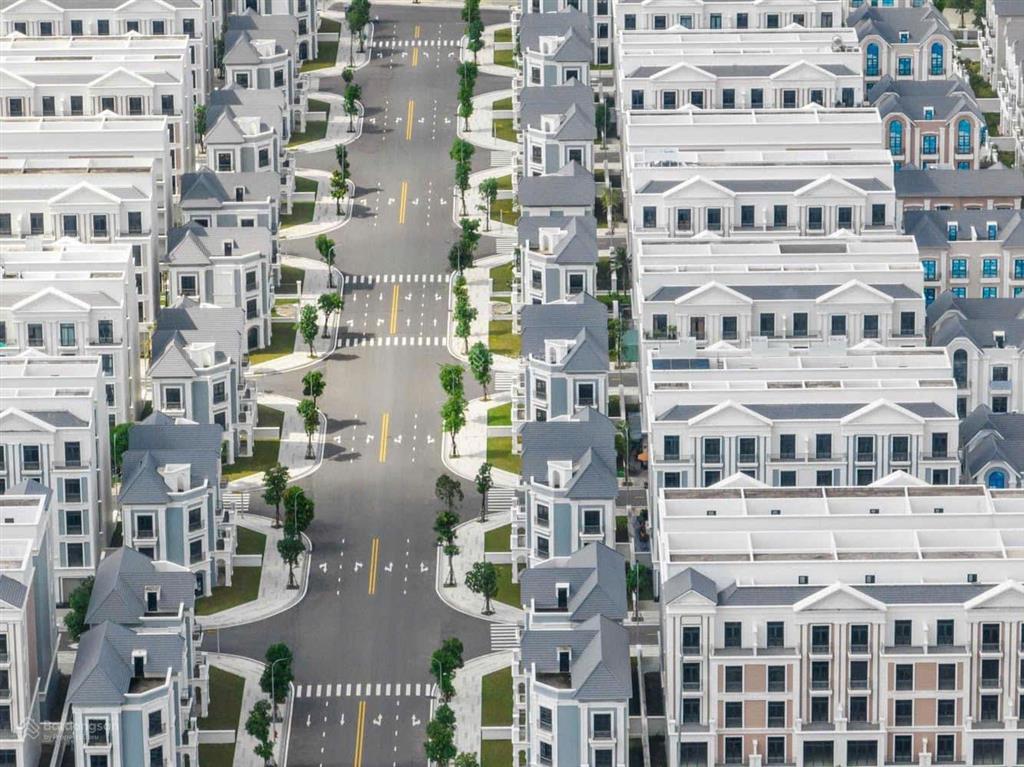 Bán gấp nhà phố ở vinhomes grand park, 21 tỷ, 160m2 siêu hót