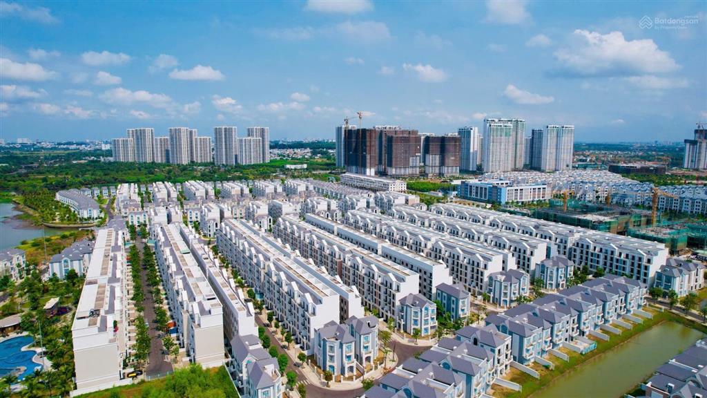 Bán gấp nhà phố ở vinhomes grand park, 21 tỷ, 160m2 siêu hót