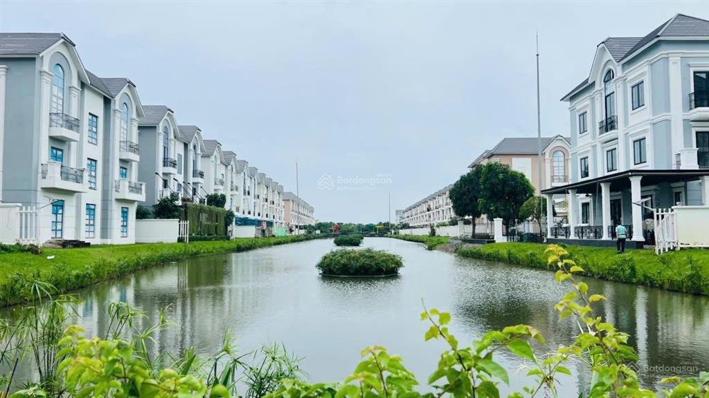 Căn ven hồ 250m giá hời vinhomes grand park