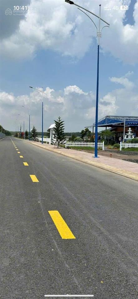 Đất mặt tiền đt 756, dt 5x36, sát kcn rất nhiều công ty đang hoạt động, sổ sẵn công chứng ngay