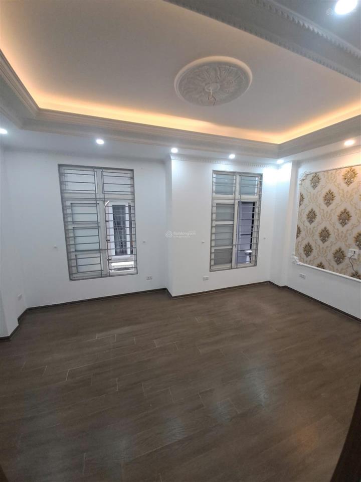 Nhà tứ hiệp nhỏ mà có võ  5 tầng, 4 phòng ngủ, giếng trời cực thoáng, ở sướng trong tầm tài chính!