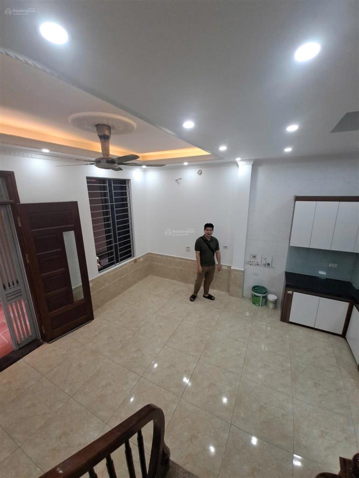 Nhà tứ hiệp nhỏ mà có võ  5 tầng, 4 phòng ngủ, giếng trời cực thoáng, ở sướng trong tầm tài chính!