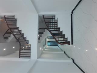 Bán nhà Vĩnh Trung, 43m² x 5 tầng, ô tô vào nhà, giá 5 tỷ