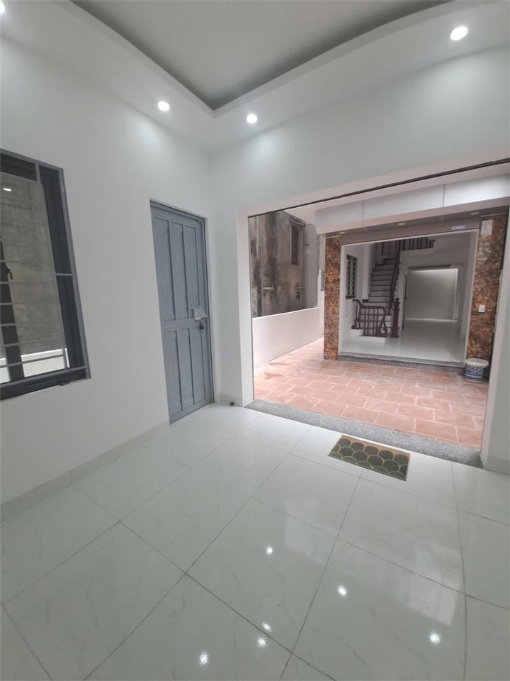 Bán nhà Ngọc Hồi - Hoàng Liệt, 57m² x 4,5 tầng, giá 7,4 tỷ.