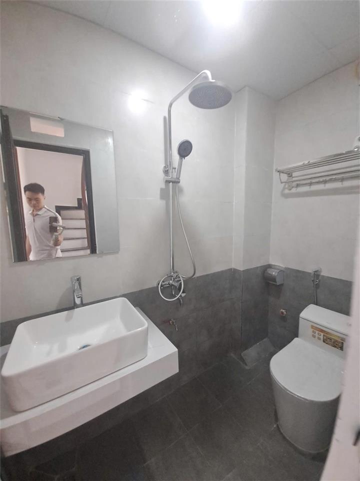 Bán nhà Ngọc Hồi - Hoàng Liệt, 57m² x 4,5 tầng, giá 7,4 tỷ.