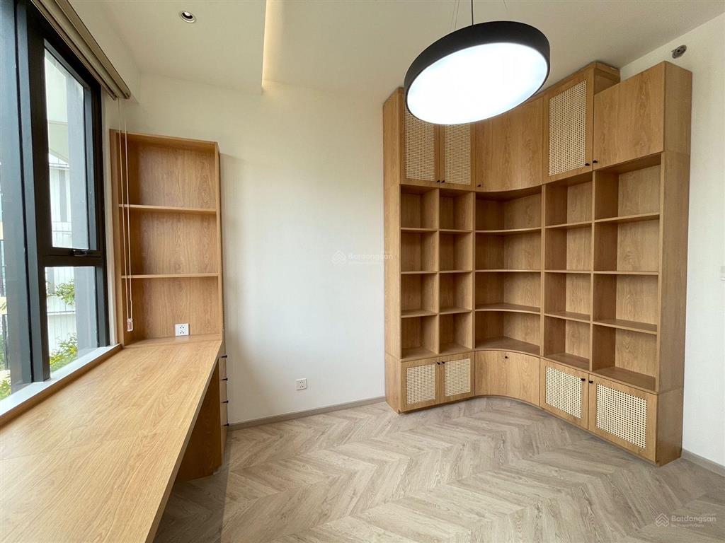 Bán căn 3pn2wc 97m2 sổ sẵn tại toà a lumiere boulevard tầng trung giá 8,5 tỷ