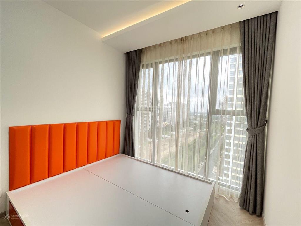 Bán căn 3pn2wc 97m2 sổ sẵn tại toà a lumiere boulevard tầng trung giá 8,5 tỷ