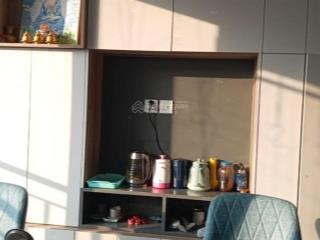 Cần bán gấp căn 3pn2wc 81m2 toà s501 tầng trung hương đông nam nhà đã có sổ sẵn tặng full nội thất