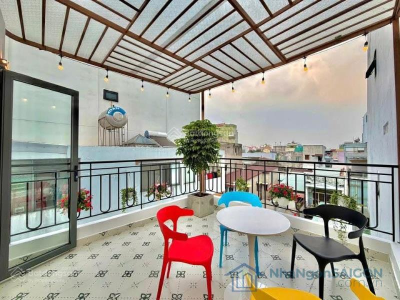 Oto đến cửa  nơ trang long  4 tầng  full nội thất  5 tỷ nhỉnh