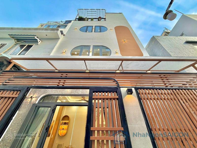 Oto đến cửa  nơ trang long  4 tầng  full nội thất  5 tỷ nhỉnh