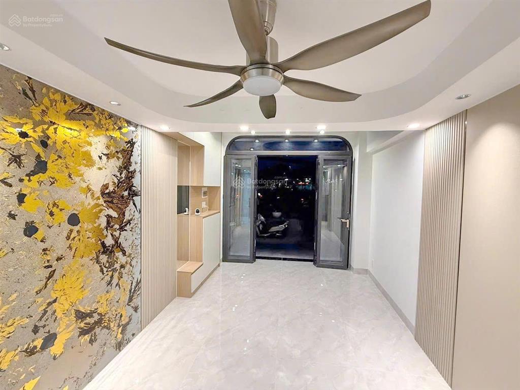 Nhà phố căn góc nhà 2 mặt tiền hoàng sa quận 1