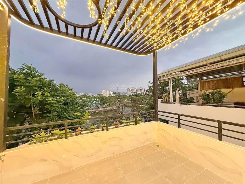 Nhà phố căn góc nhà 2 mặt tiền hoàng sa quận 1