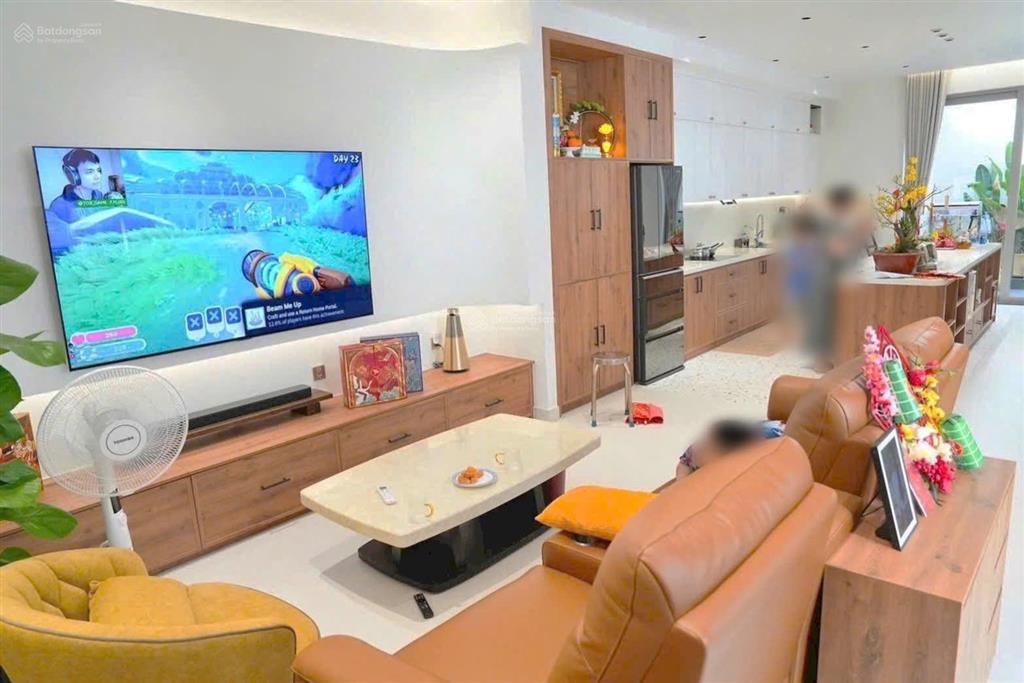 Biệt thự sân vườn full nội thất mt kdc bộ công an. quận 7