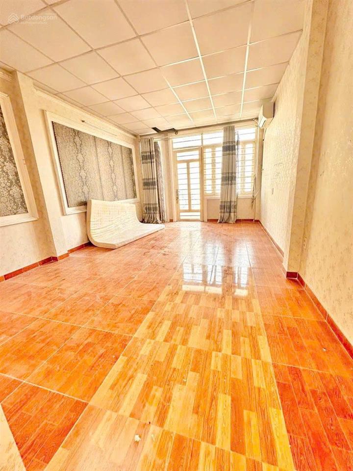Chính chủ bán nhà đẹp full nội thất mặt tiền đs lâm văn bền, quận 7