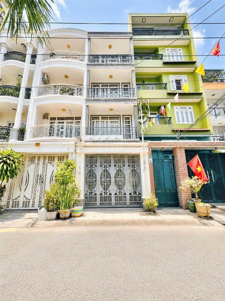 Chính chủ bán nhà đẹp full nội thất mặt tiền đs lâm văn bền, quận 7