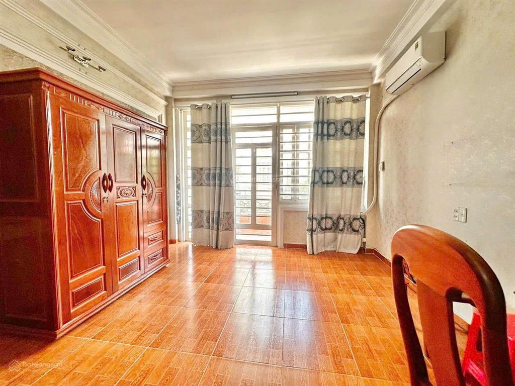 Chính chủ bán nhà đẹp full nội thất mặt tiền đs lâm văn bền, quận 7