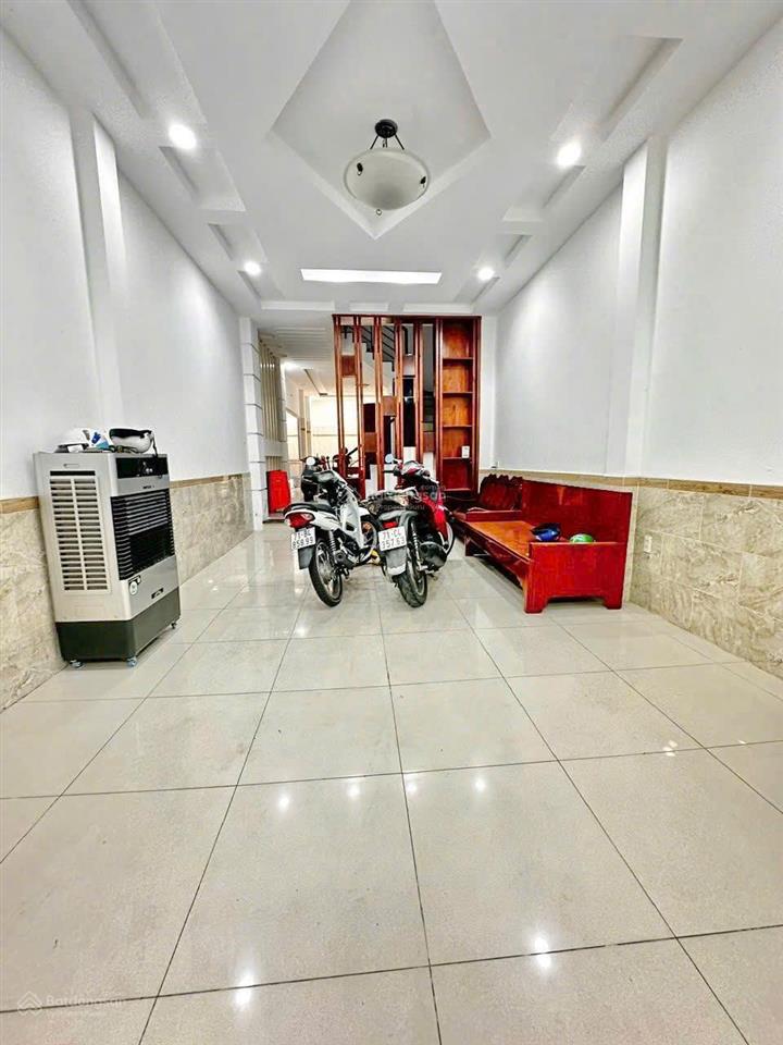 Chính chủ bán nhà đẹp full nội thất mặt tiền đs lâm văn bền, quận 7
