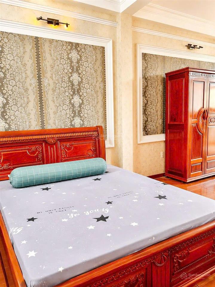 Chính chủ bán nhà đẹp full nội thất mặt tiền đs lâm văn bền, quận 7