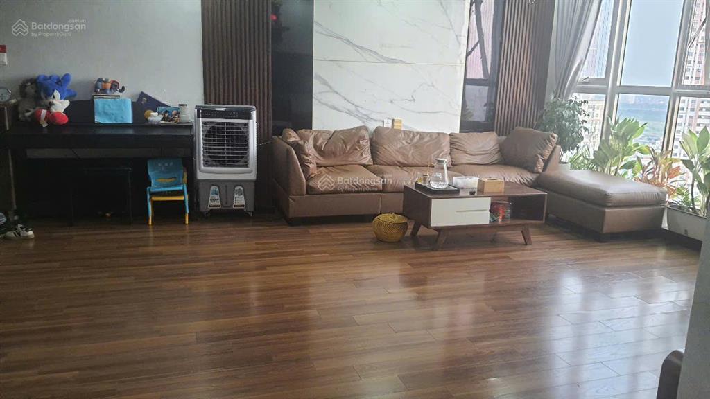 Chính chủ bán cc hòa phát 70 nguyễn đức cảnh, 100m2 căn góc, 8,2 tỷ, sổ đỏ sở hữu vĩnh viễn