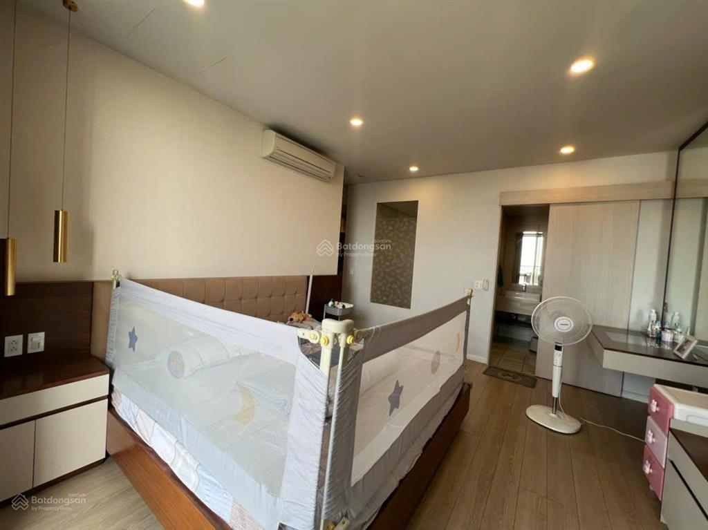 Căn hộ waterina suites view sông sài gòn vĩnh viễn, 14,2 tỷ, 145 m2