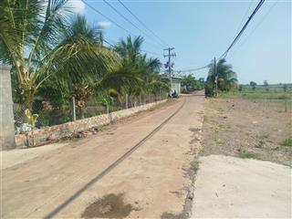 Bán mảnh đất bên thành phố đồng nai, thuộc xã xuân phú, xuân lộc. giá 590tr full thổ