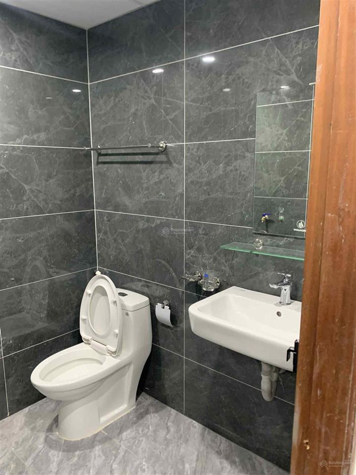 Cho thuê vp giá rẻ mới 100% phố phương mai  cạnh viện da liễu, bạch mai, việt pháp 110m2  16 tr